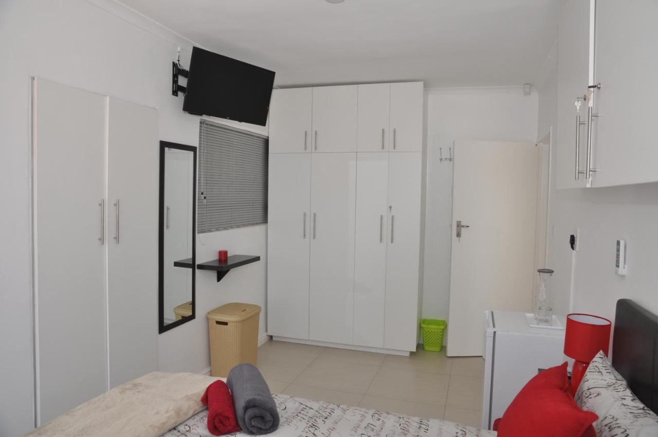 Surrey B&B Cape Town Bagian luar foto