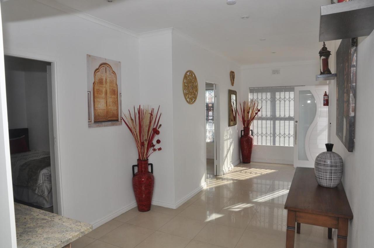 Surrey B&B Cape Town Bagian luar foto